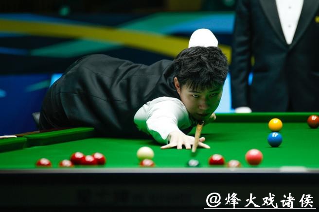 赵心童6-5险胜塞尔比 晋级斯诺克国锦赛四强
