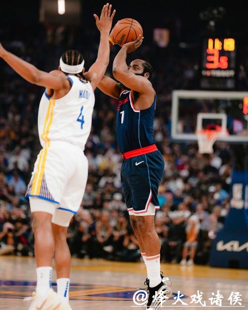 哈登23+11库里两次崴脚提前伤退 快船力克勇士 哈登23+11库里两次崴脚提前伤退 快船力克勇士